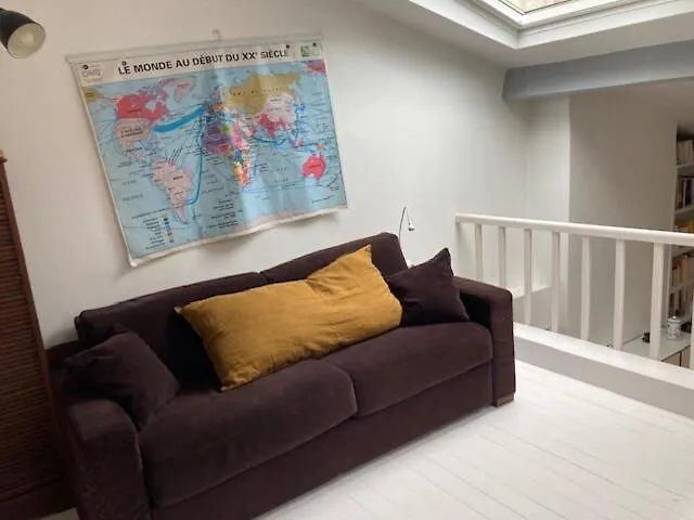 パリLarge Flat In Montmartre With Terraceアパートメント 0*, パリ