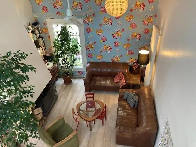 アパート パリLarge Flat In Montmartre With Terraceアパートメント
