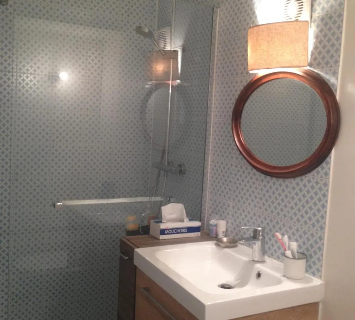 パリLarge Flat In Montmartre With Terraceアパートメント